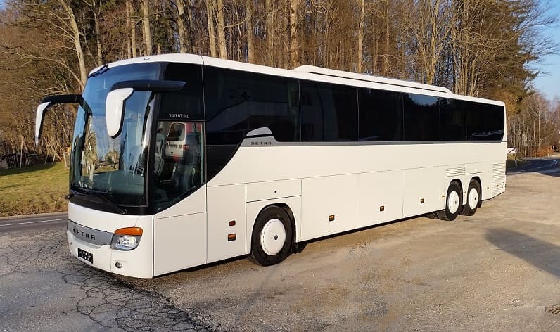 Montenegro: Buses hire in Šavnik in Šavnik and Europe
